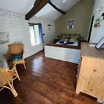 Le Relais Des Elephants Colores 3* Virlet