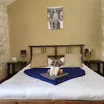 Le Relais Des Elephants Colores Bed & Breakfast 3*