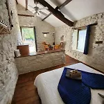 Bed & Breakfast Le Relais Des Elephants Colores Virlet
