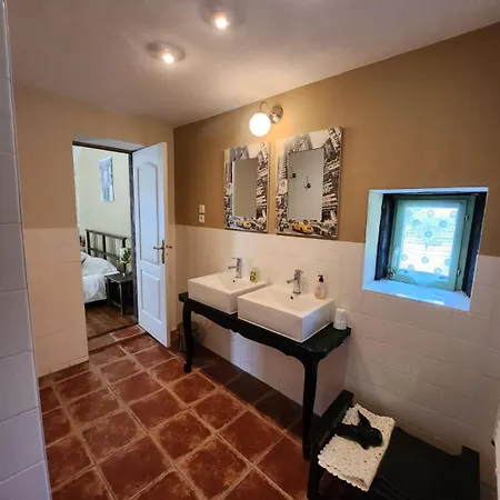 Le Relais Des Elephants Colores Virlet