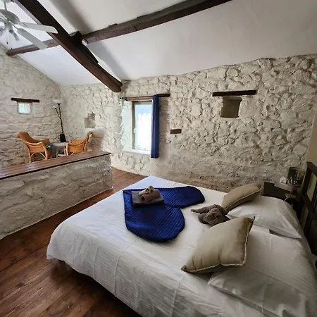 Bed & Breakfast Le Relais Des Elephants Colores 3*
