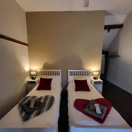 Le Relais Des Elephants Colores Bed & Breakfast Virlet