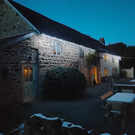 Le Relais Des Elephants Colores Nocleg ze śniadaniem